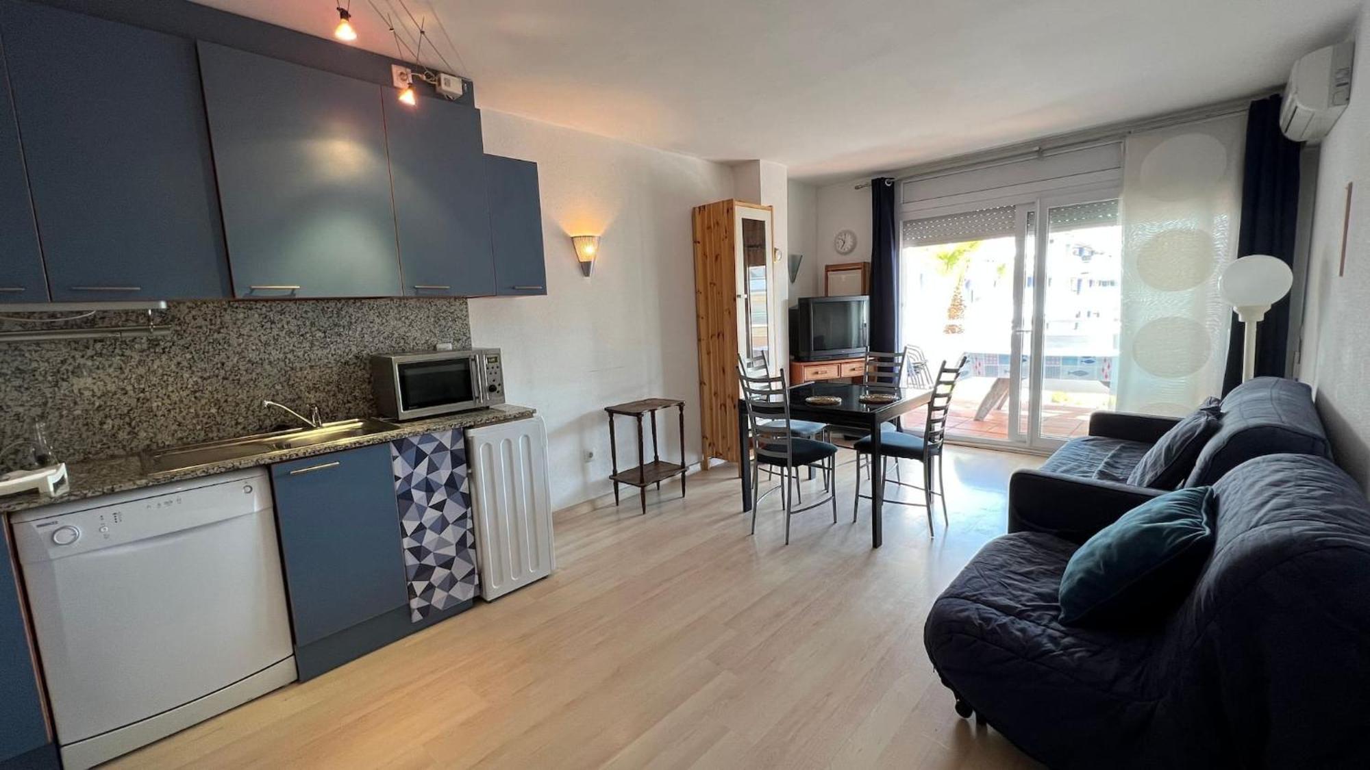 Bonito Piso En Roses Con Piscina Y Parking Av-66 Exterior foto
