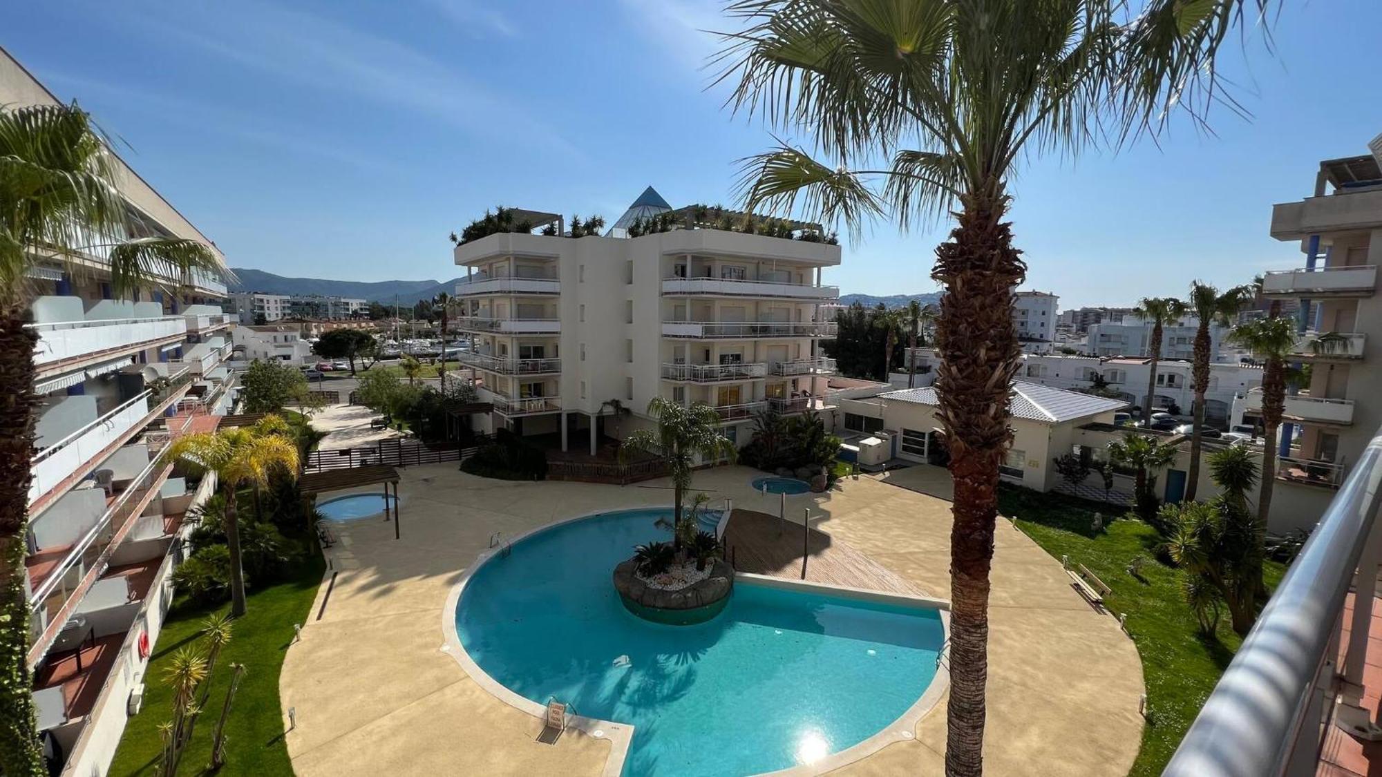 Bonito Piso En Roses Con Piscina Y Parking Av-66 Exterior foto