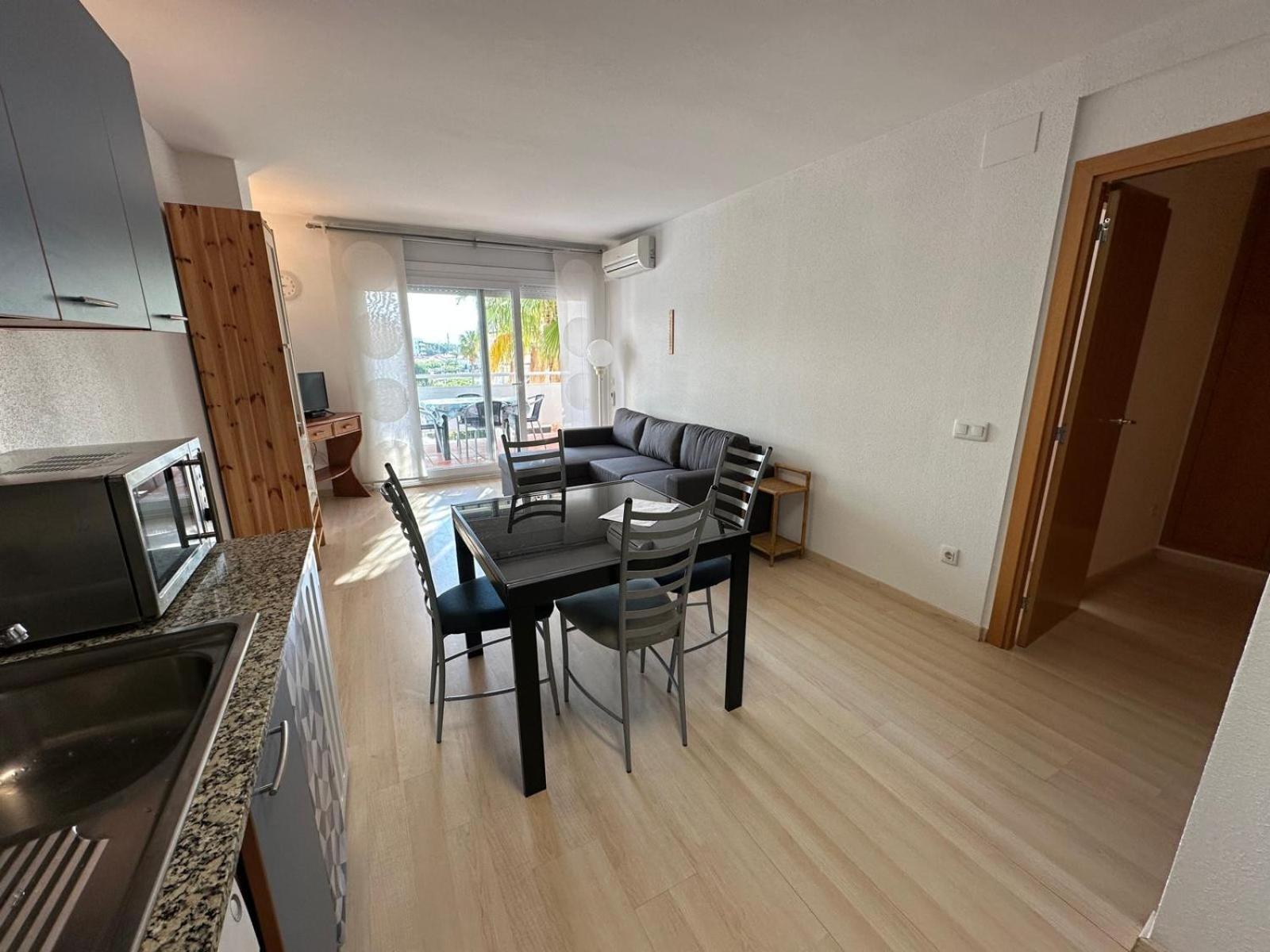 Bonito Piso En Roses Con Piscina Y Parking Av-66 Exterior foto