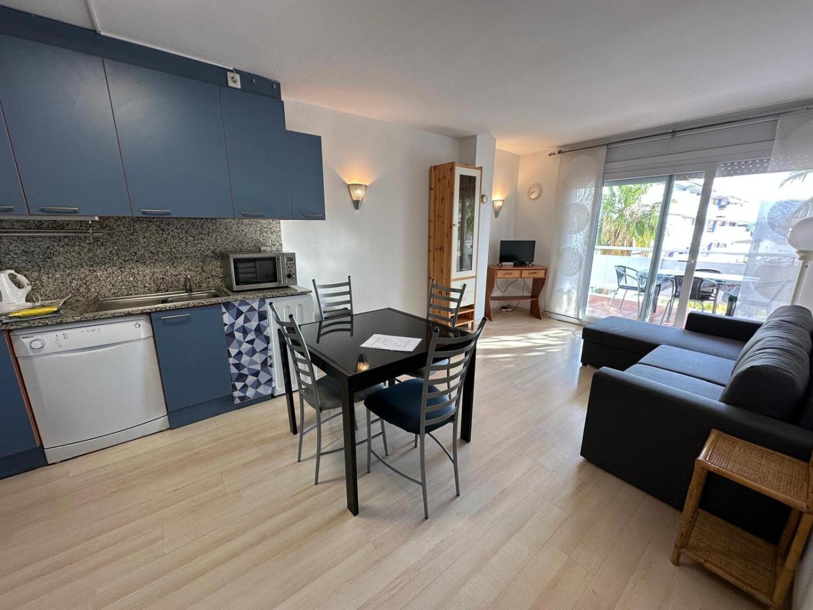 Bonito Piso En Roses Con Piscina Y Parking Av-66 Exterior foto